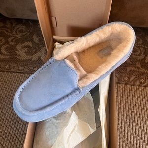 New Women's UGG Ansley slippers